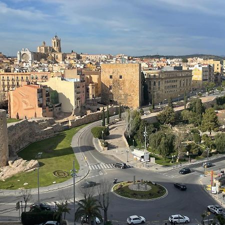 Apartment Rambla Tarragona Free Parking Bagian luar foto