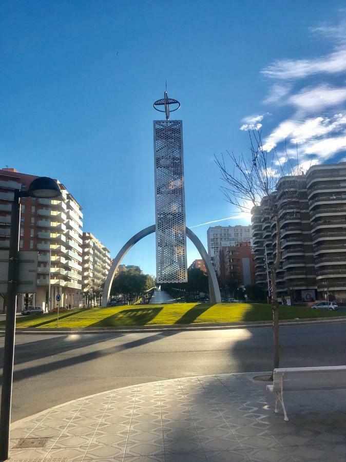 Apartment Rambla Tarragona Free Parking Bagian luar foto